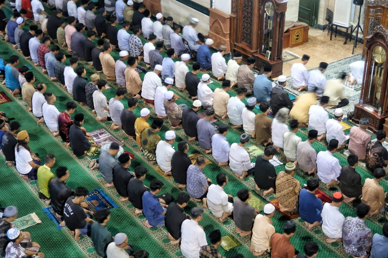 Shalat Tarawih Perdana MAJT Diikuti Ratusan Jemaah, Rampungkan 1 Juz Al-Qur'an