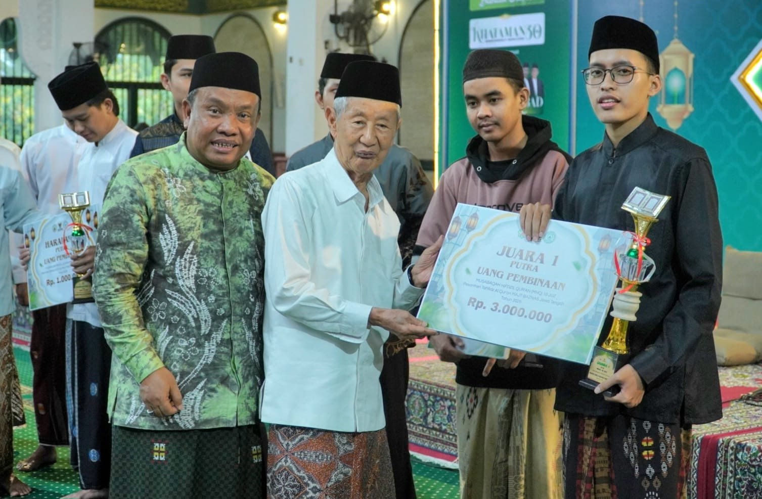Hafiz Muda dari Bogor dan Tulungagung Juara Nasional  di Final MHQ 10 Juz MAJT–Baznas Jateng