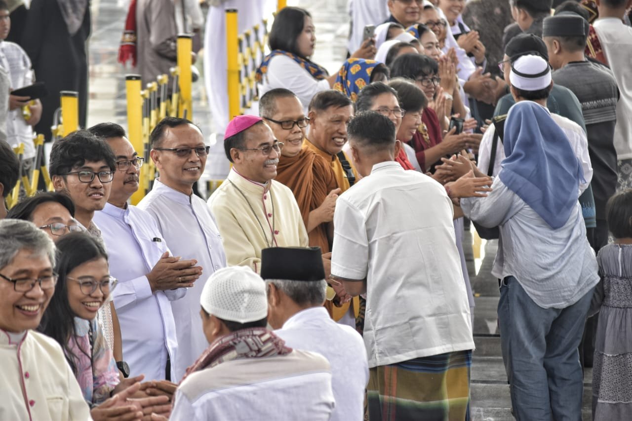 Tradisi Silaturahmi Lintas Agama di MAJT Membawa Kedamaian Dan Kesejahteraan
